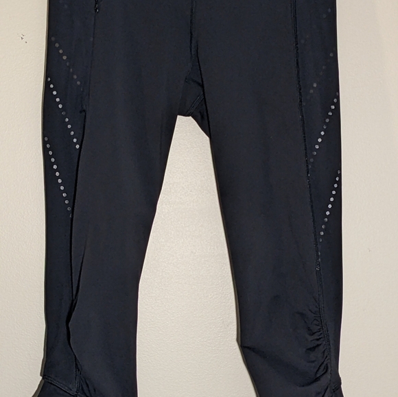 Lululemon Stop At Nothing High Mid Rise Crop Black Legging Pocket Size 4 - Picture 3 of 8
